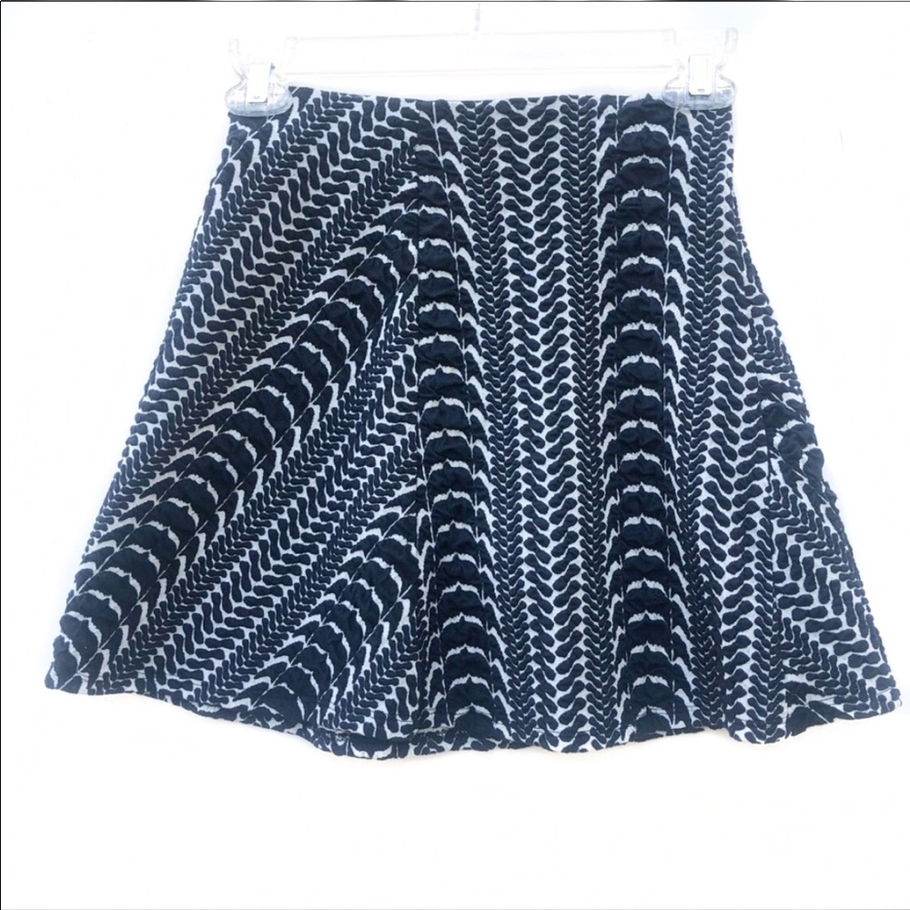 ZARA TRAFALUC TEXTURED BLACK & WHITE MINI …